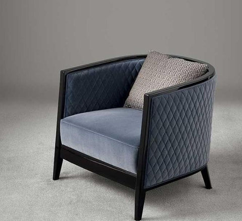 Streamlined Elegance Leather Chair
